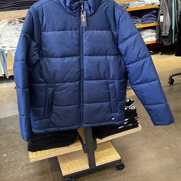 Vans Norris MTE-1 Puffer Jacket
NWT - Picture 13 of 16